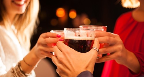 How to Navigate Happy Hour with Co-Workers